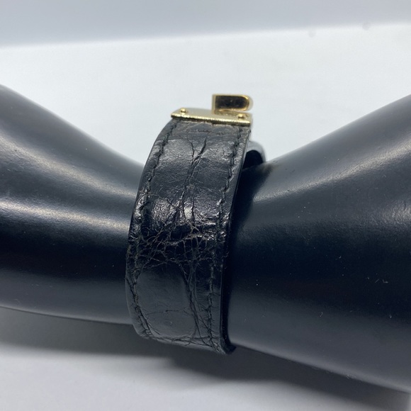 GUCCI - Picture 2 of 15